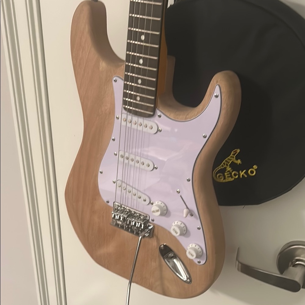 Gecko Natural Wood Electric Guitar with White Details